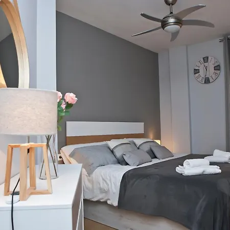 Luz Y Tranquilidad En El Casco Historico - Parking Gratis * 세비야
